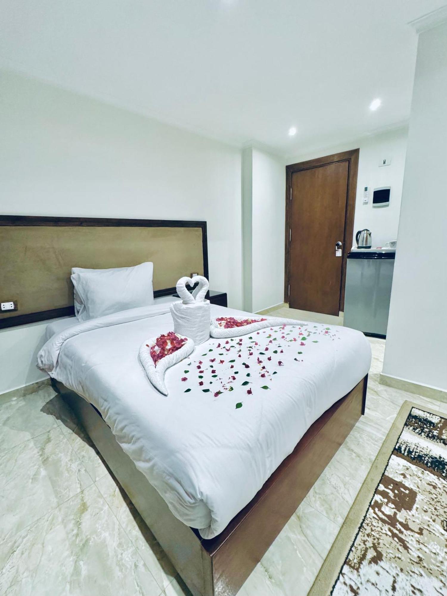 Flower Pyramids Inn Kafret el-Gabal Dış mekan fotoğraf