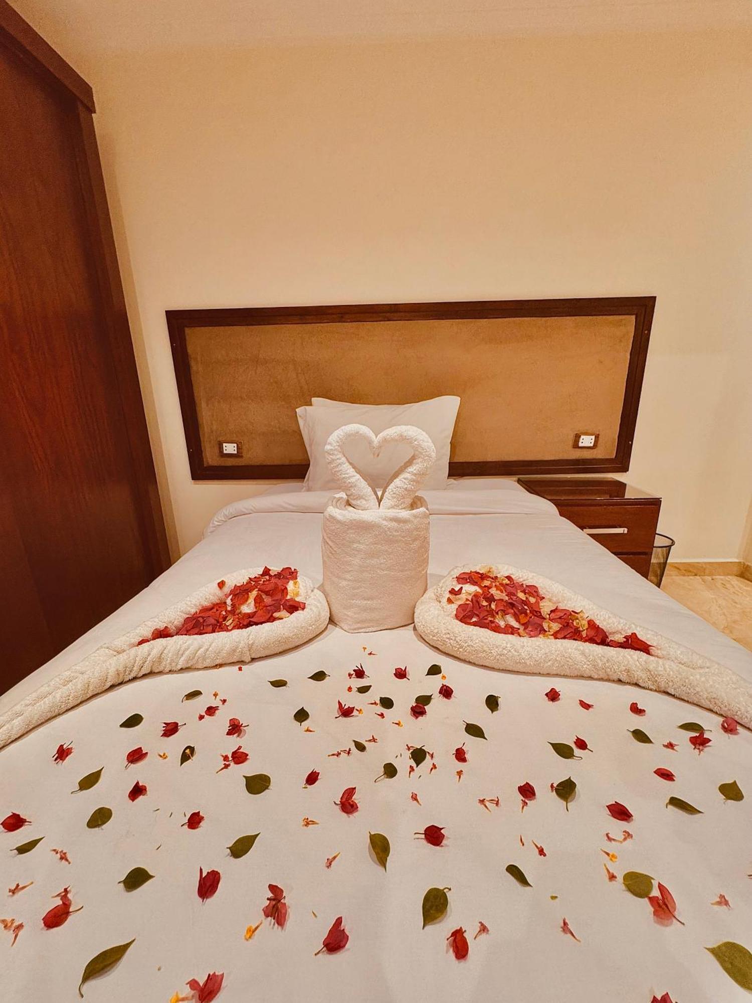 Flower Pyramids Inn Kafret el-Gabal Dış mekan fotoğraf